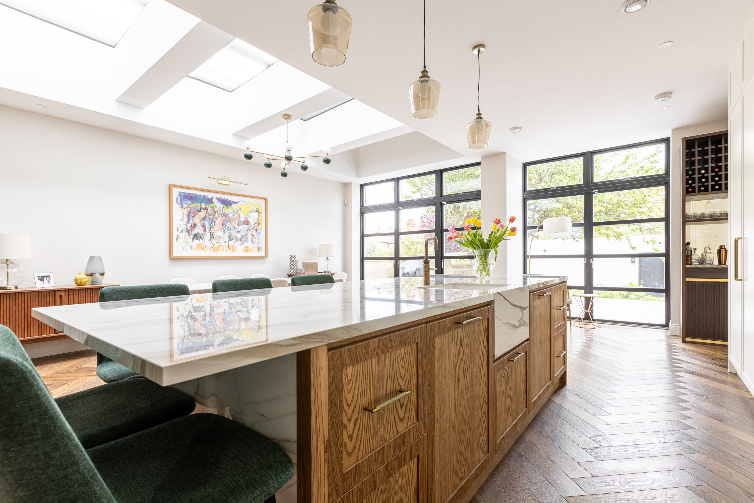 Contemporary classic kitchen