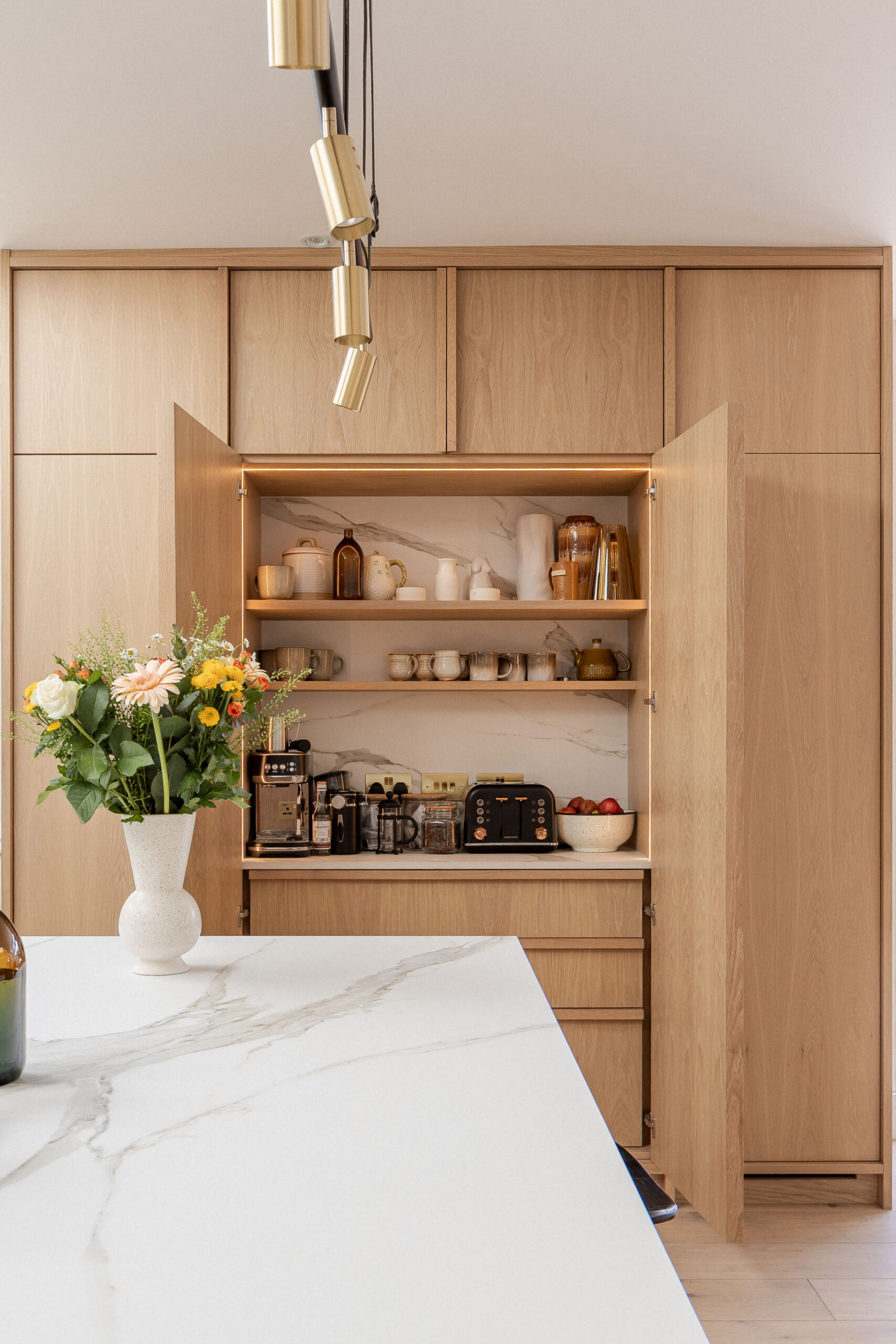 Scandi minimal kitchen